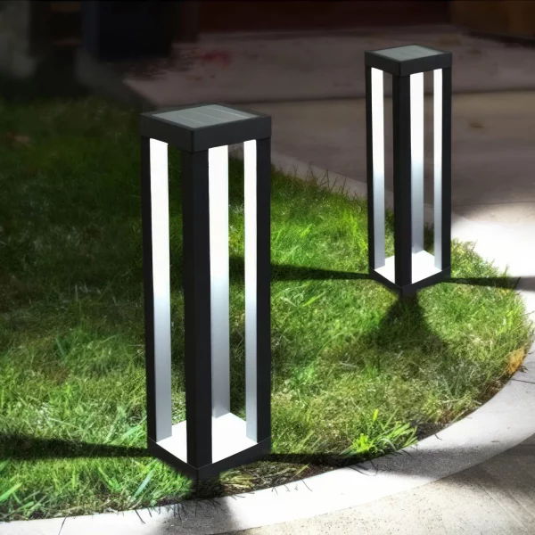 Leszúrható szolár lámpa - 1 melegfehér SMD LED - 10,5 x 10,5 x 46 cm Garden of Eden 13013