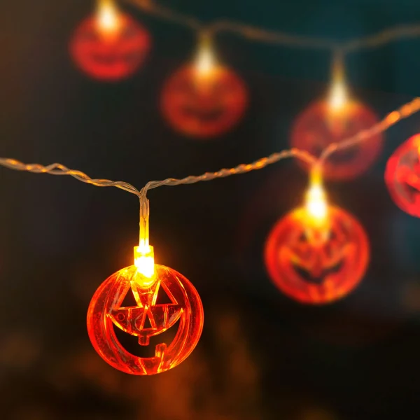 Halloween-i LED-es fényfüzér - tök - 10 LED - 2 x AA - 1,35 m Family 56533A