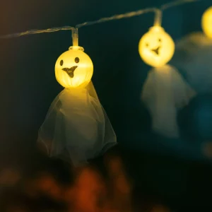 Halloween-i LED-es fényfüzér - szellem - 10 LED - 2 x AA - 0,9 m Family 56533B