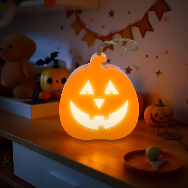 Halloween-i LED dekor - tök - RGB LED - 3 x LR1130 - 8,5 x 9 x 4 cm Family 56568