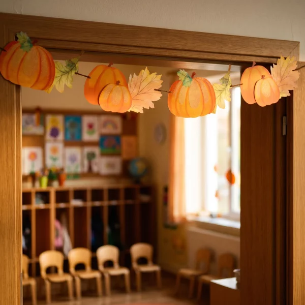Paper garland – leaves and pumpkin – 152 x 11.6 cm Bewello 59047A